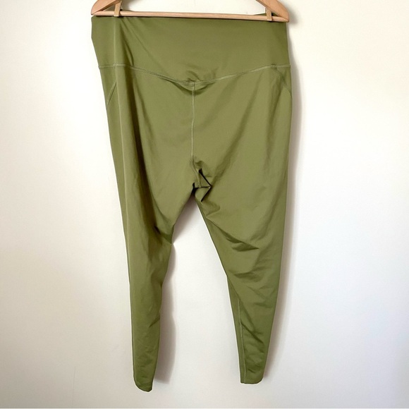 Girlfriend Collective High Rise Compression 7/8th Leggings - Picture 2 of 5